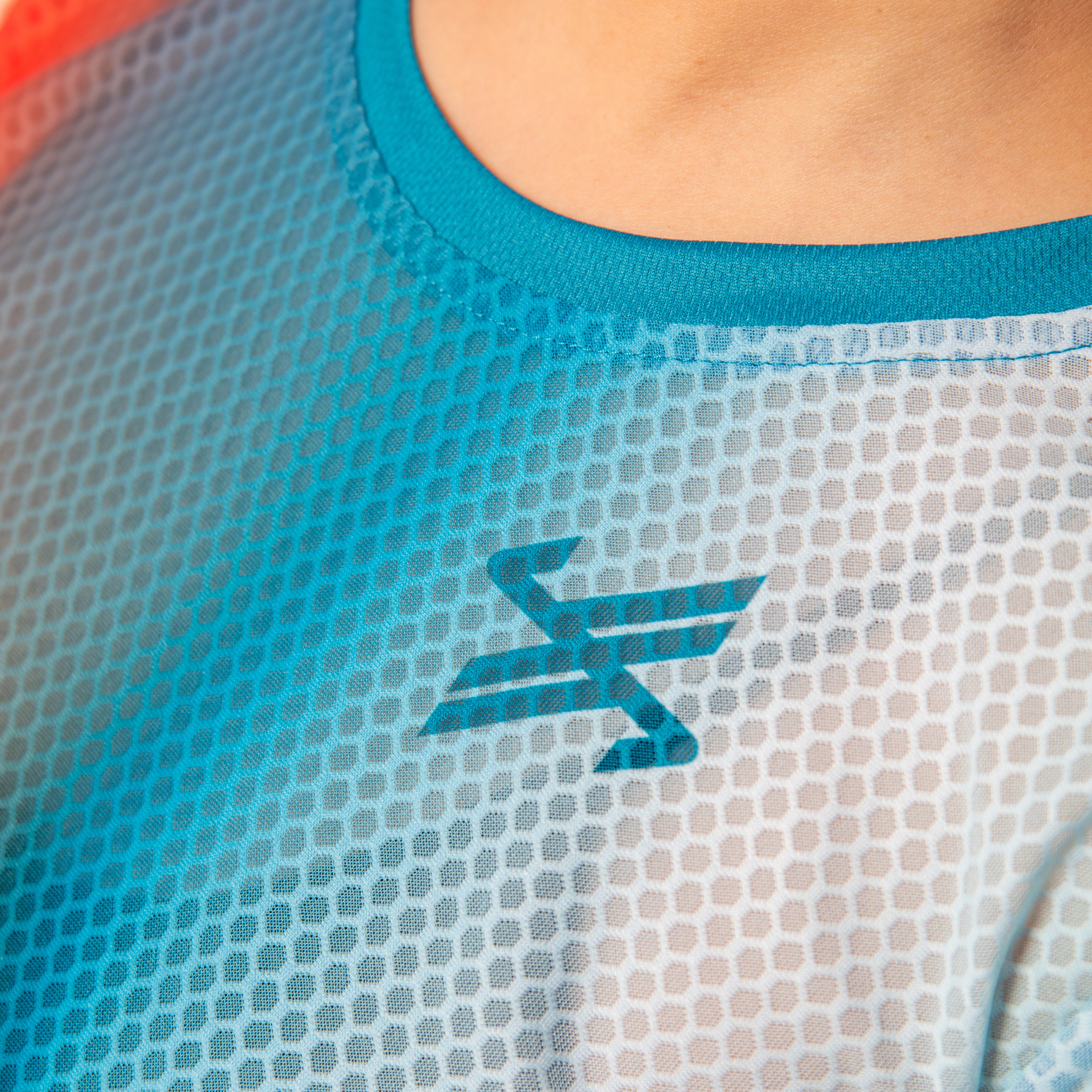 CAMISETA TRAIL RUNNING PRO R AURA MUJER