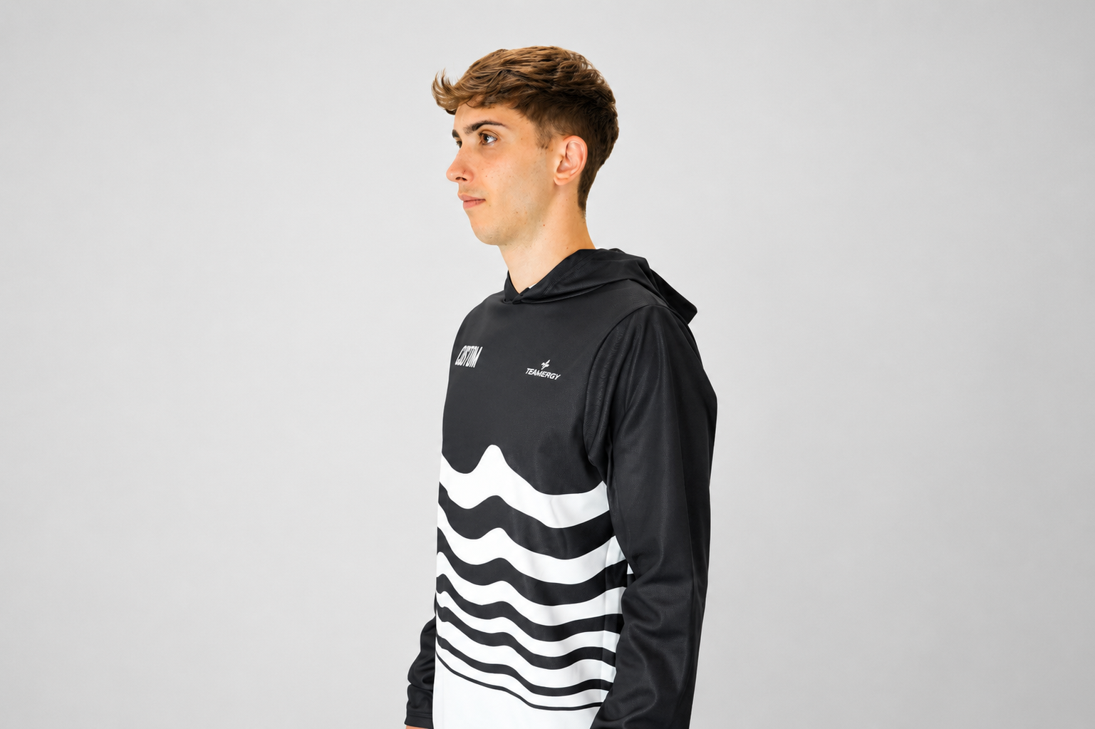 KANGAROO POCKET HOODIE