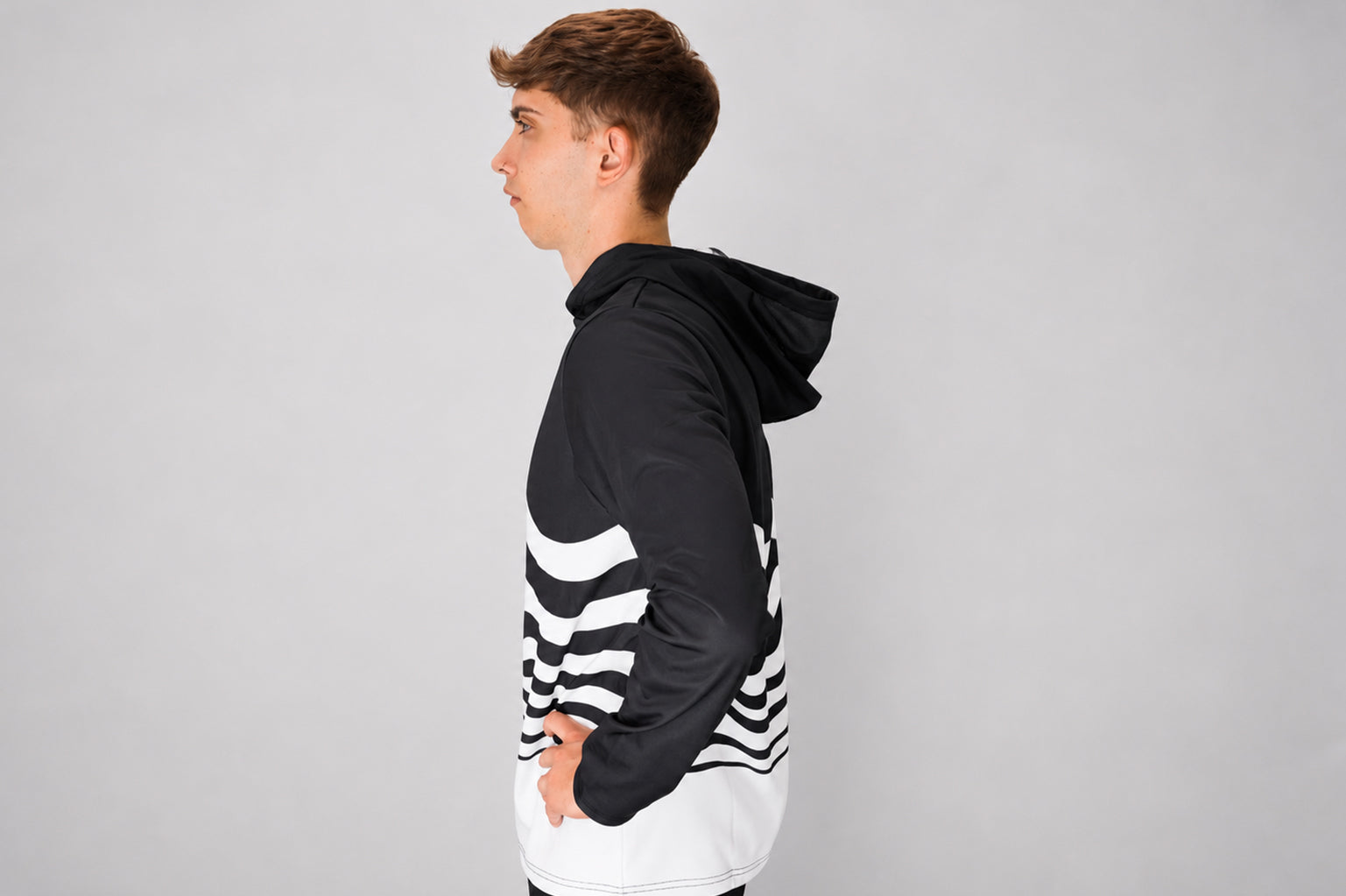 KANGAROO POCKET HOODIE