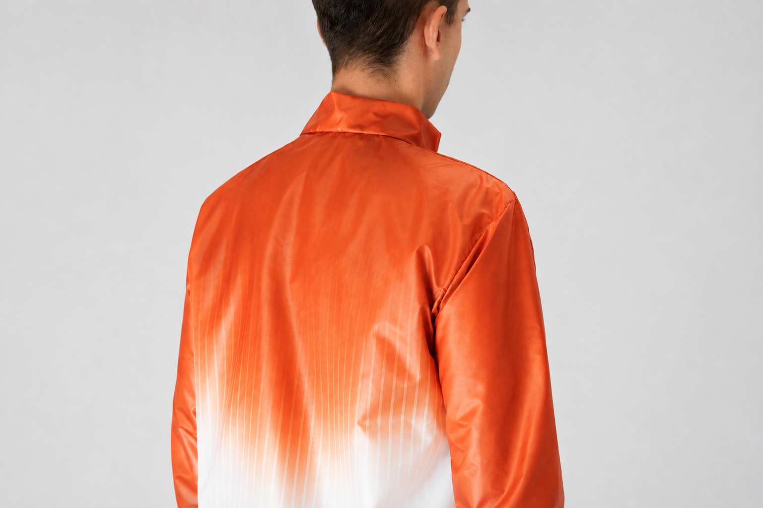 BASIC WINDBREAKER (NO HOOD, NO POCKETS)