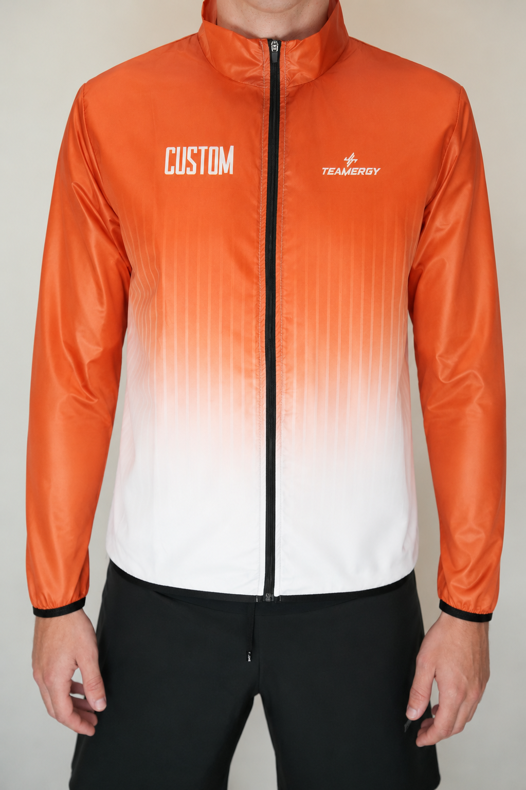 BASIC WINDBREAKER (NO HOOD, NO POCKETS)