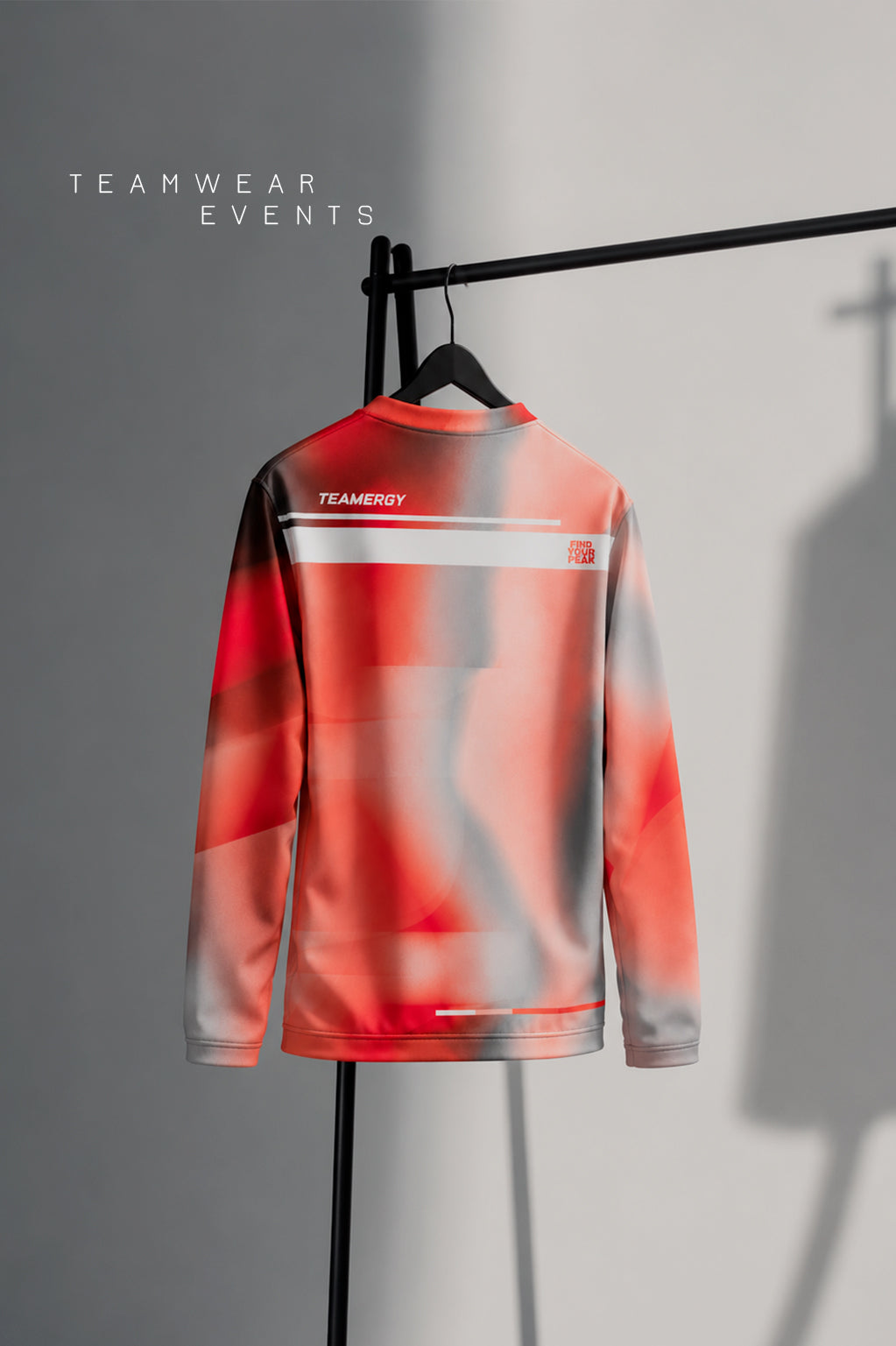 SET-IN SLEEVE SWEATSHIRT WITHOUT POCKETS