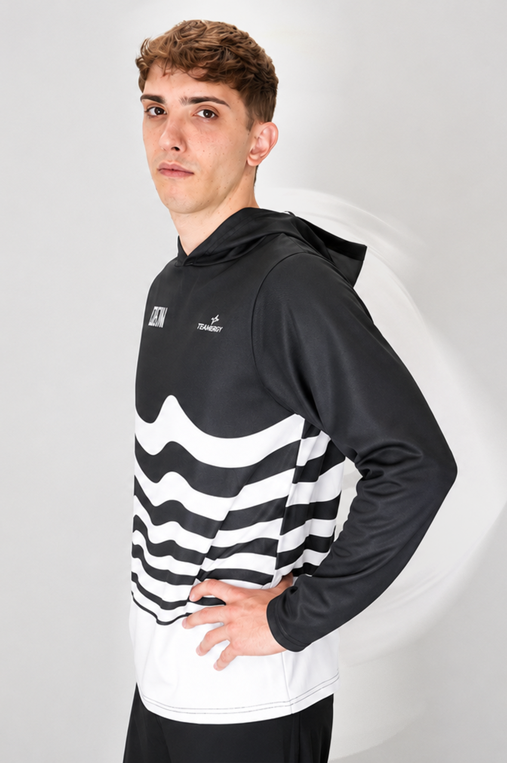 KANGAROO POCKET HOODIE